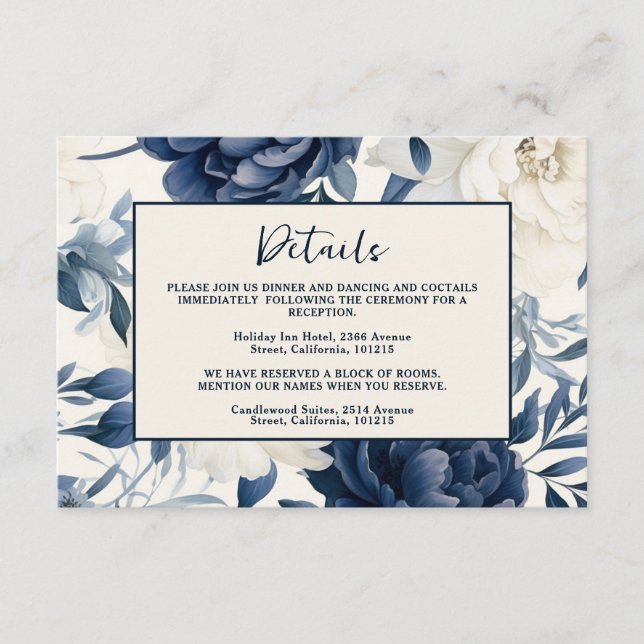 Tarjeta De Recepción Polvorienta acuarela azul marino y floral blanca (Anverso)