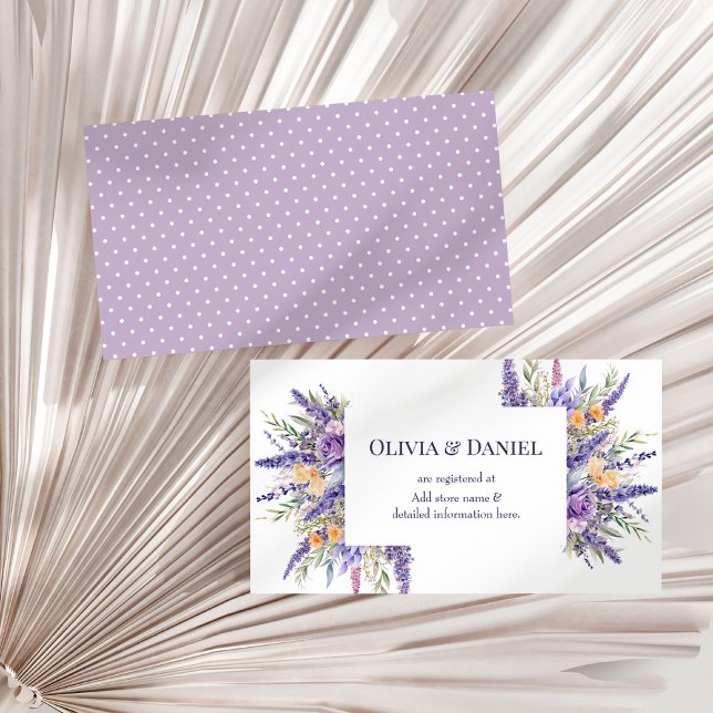 Tarjeta De Recepción Registro de Bodas de Flores Silvestres Boho Lilac  (Boho Lilac Watercolor Wildflower Wedding Registry Enclosure Card on a sunny neutral dry palm leaf.)