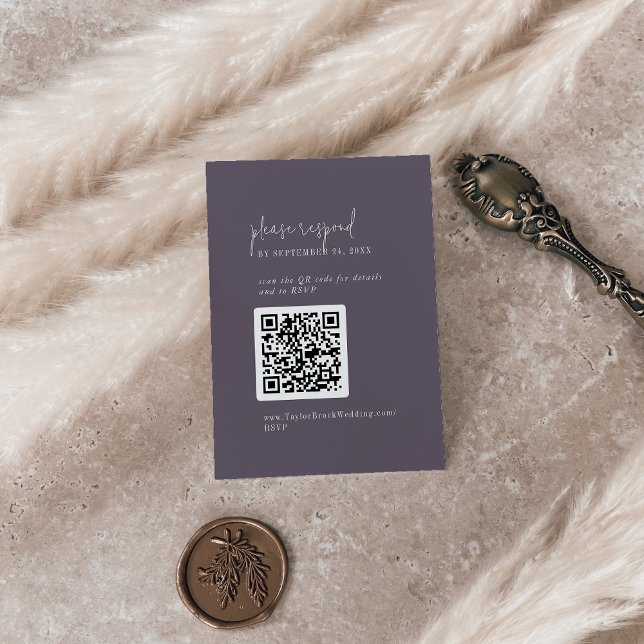 Tarjeta De Recepción RSVP de código QR púrpura de Pluma de Moda moderna (Subido por el creador)