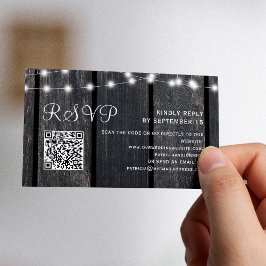 Tarjeta De Recepción Rustic barn wood string lights wedding QR RSVP