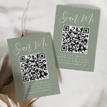 Tarjeta De Recepción Sage Sage Sage Sage Verde Código QR Boda RSVP<br><div class="desc">Facilite a los huéspedes la confirmación de su boda o evento con estas tarjetas RSVP nupciales modernas con código QR. Las elegantes tarjetas del recinto de bodas muestran "Scan Me" en un capricho blanco con un fondo verde sabio. Personalice la tarjeta con su fecha RSVP, su sitio web de bodas...</div>