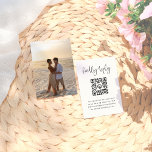 Tarjeta De Recepción Tipografía mínima Foto Código QR Boda RSVP<br><div class="desc">Una tarjeta de gabinete RSVP para coincidir con nuestra colección de Fotos de Festividad de siempre después de la fiesta. Este diseño presenta una tipografía minimalista y elegante. Hay un código QR para RSVP en línea y ver otros detalles en su sitio web de bodas. La parte posterior del diseño...</div>