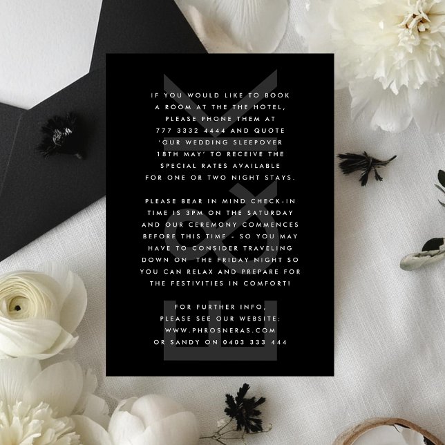 Tarjeta De Recepción Ultra Moderno negrita Gran Monograma Boda simple (Subido por el creador)