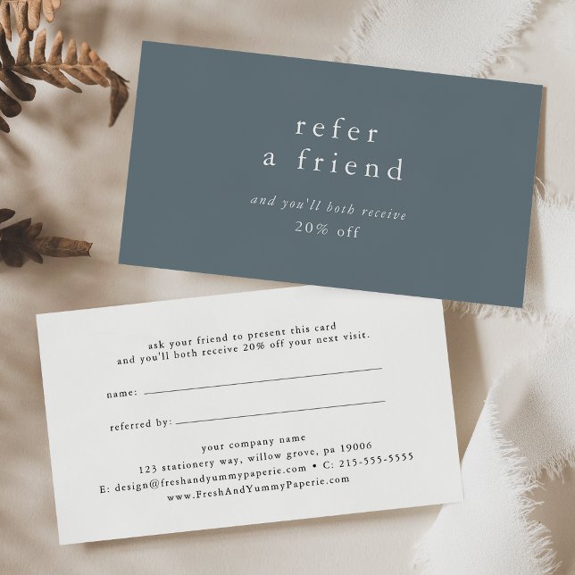 Tarjeta De Recomendación EMELIA Dusty Blue Minimal remitir a un amigo descu (EMELIA Dusty Blue Minimal Refer a Friend Discount Referral Card)