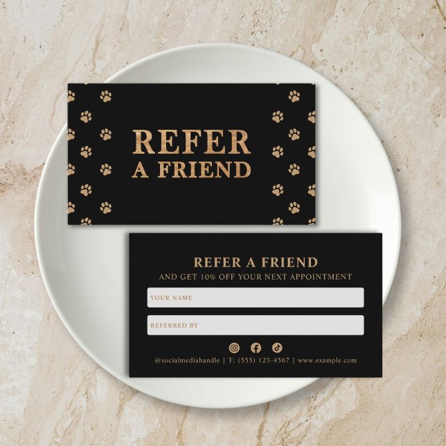 Tarjeta De Recomendación Refer A Friend Modern Luxury Pet Care Service  (modern luxury deep black golden paw pet care referral card)