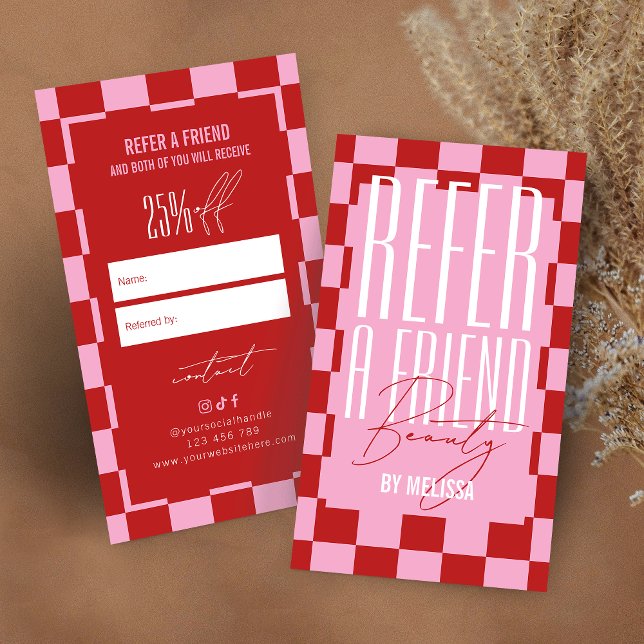 Tarjeta De Recomendación Retro Pink & Red Groovy Refer a Friend Spa Salon (Subido por el creador)
