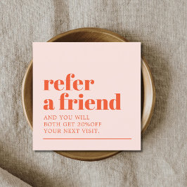 Tarjeta De Recomendación Salón de Belleza Blanca Pastel Negrita Guay