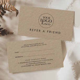 Tarjeta De Recomendación Tipografía de moda Kraft para referirse al logotip