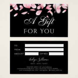 Tarjeta de regalo de pétalos en caída