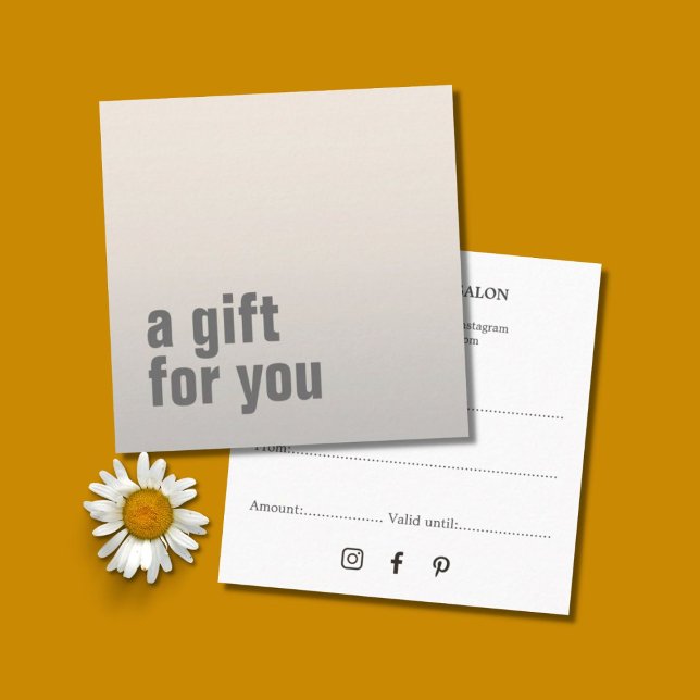 Tarjeta de regalo Faux Silver Beauty Salon (Subido por el creador)