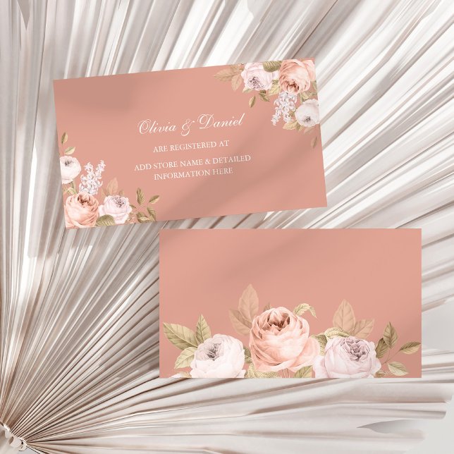 Tarjeta de registro del Boda de personas de raza r (Boho Pink Peonies Wedding Registry Card on a sunny dry palm leaf.)