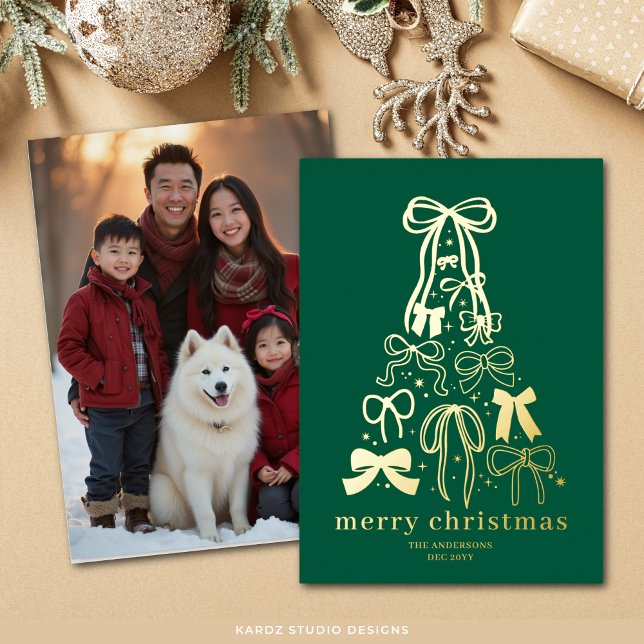Tarjeta de Relieve metalizado dorado de fotos para (Flat Christmas Card shown in 5 x 7 inches. Personalize and choose paper and corner style.)