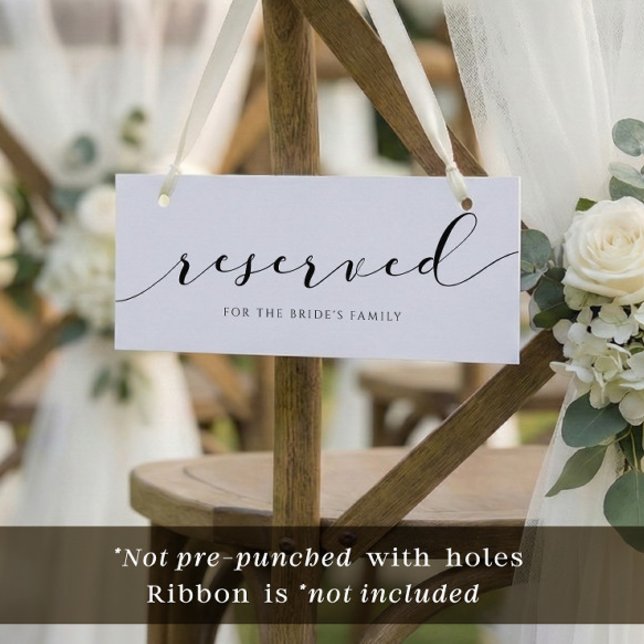 Tarjeta de Reserva de Boda Moderna con Caligrafía (Wedding reserved cards to hang on chairs in an elegant black and white script - ribbon not included.)