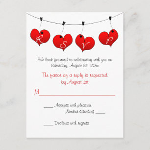 Tarjeta de respuesta de boda Corazones rojos en am