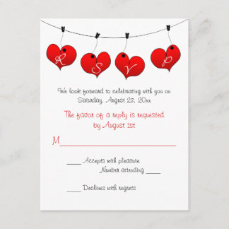 Tarjeta de respuesta de boda Corazones rojos en am