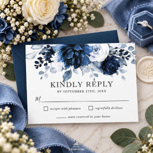 Tarjeta de respuesta de boda floral azul marino