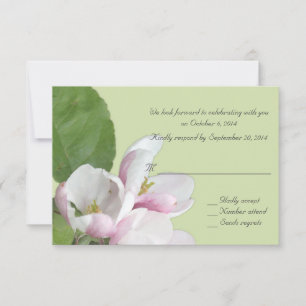 tarjeta de respuesta de flores de manzana verdes