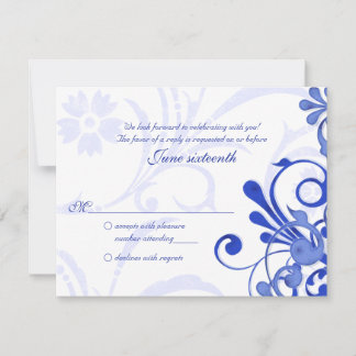 Tarjeta de respuesta floral abstracta azul y blanc