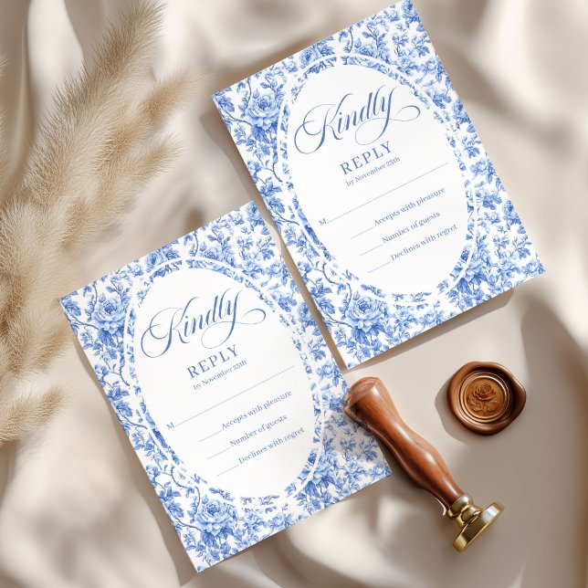 Tarjeta de respuesta personalizada para boda de ro (Pretty Blue Toile Roses Custom Wedding RSVP Card

)