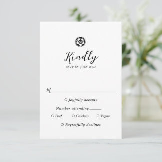 Tarjeta de respuesta RSVP de color blanco y negro