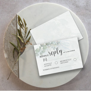 Tarjeta de respuesta RSVP verde de Eucalyptus sage