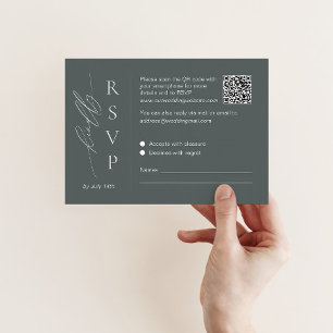 Tarjeta de respuesta RSVP verde salvia con código