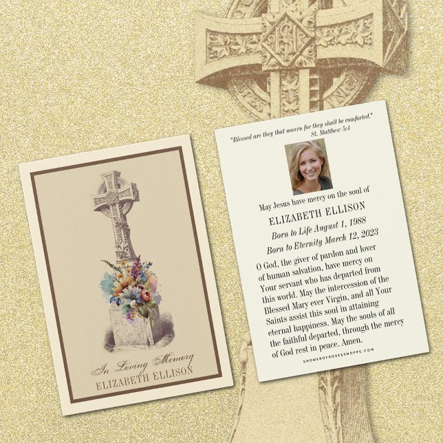 Tarjeta de rezo de funerales florales de la Cruz C (Celtic Floral Cross Catholic Funeral Prayer Cards)