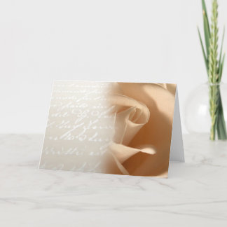 Tarjeta de Rosa de crema de invitación de boda