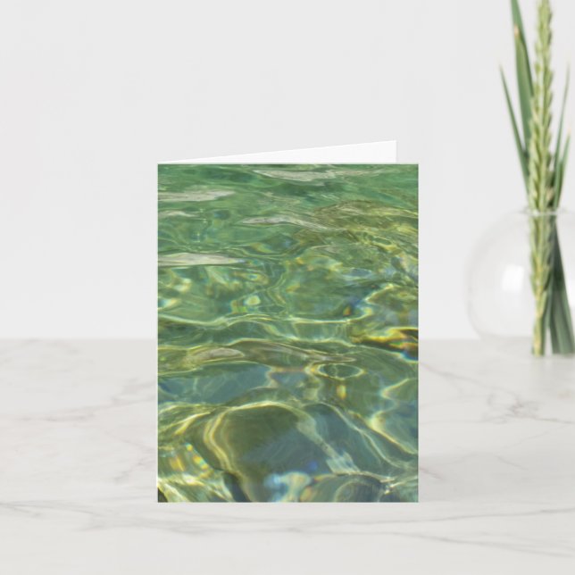 tarjeta de saludo de agua verde iluminada por el s (Anverso)