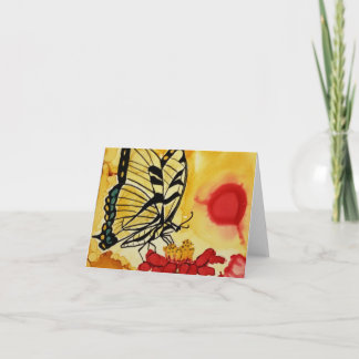Tarjeta de saludo de mariposa amarilla en blanco