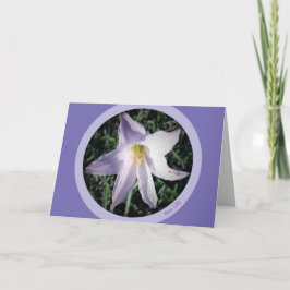 Tarjeta de saludo de Violet Rain Lilly