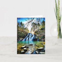 Tarjeta de saludo doblada con motivo de cascada