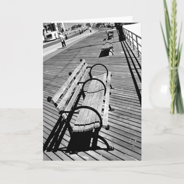 Tarjeta de saludo en blanco 'Boardwalk Benches' (Anverso)