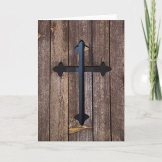 Tarjeta de saludo en blanco de cruz de madera reli