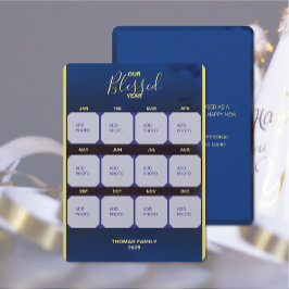 Tarjeta de vacaciones plana de nuestra foto del añ