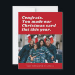 Tarjeta de vacaciones Red Funny Sarcastic Navidade<br><div class="desc">Envíe esta tarjeta de vacaciones simple y minimalista con un mensaje humorístico de vacaciones. El texto es fácil de ajustar al personalizar con tu foto favorita.</div>