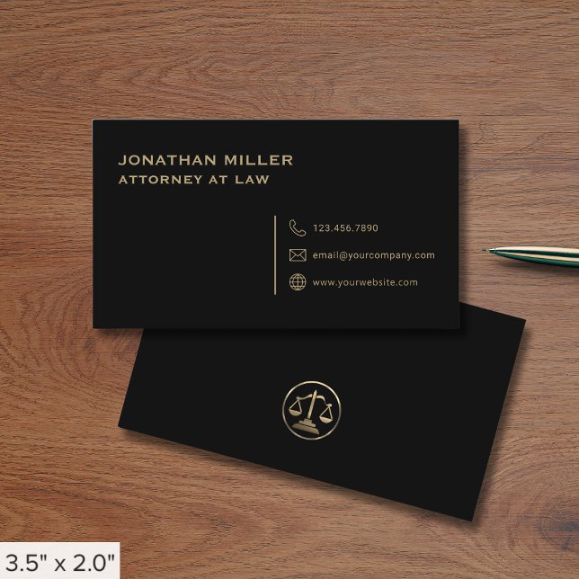 Tarjeta De Visita Abogado simple negro y dorado (Subido por el creador)