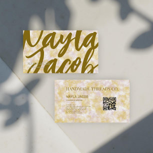 Tarjeta De Visita Acuarela Púrpura y Ropa Verde Hecha a Mano