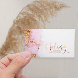 Tarjeta De Visita acuarela rosada notoria y caligrafía dorada