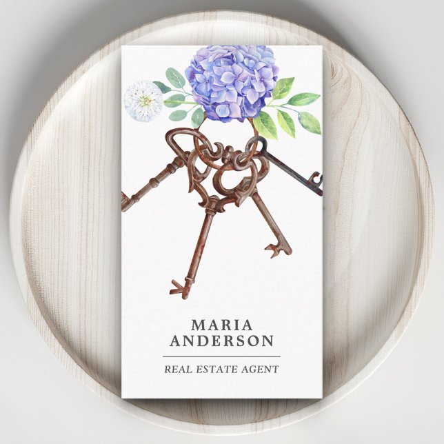 Tarjeta De Visita Agente inmobiliario Purple Hydrangea Antique Keys (Subido por el creador)