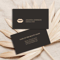 Artista de maquillaje de labios rosados de luz osc