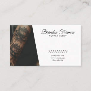 Tarjeta De Visita Artista de tatuajes de brazos blanco y negro moder