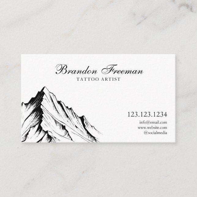 Tarjeta De Visita Artista de tatuajes de montaña blanca y negra oscu (Anverso)