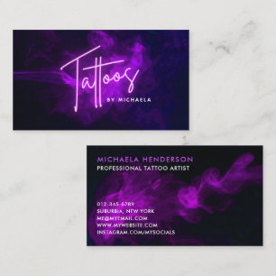 Tarjeta De Visita Artista de tatuajes moderno con neón púrpura y hum