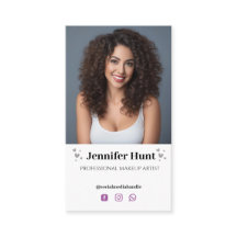 Artista Minimalista de maquillaje en medios social