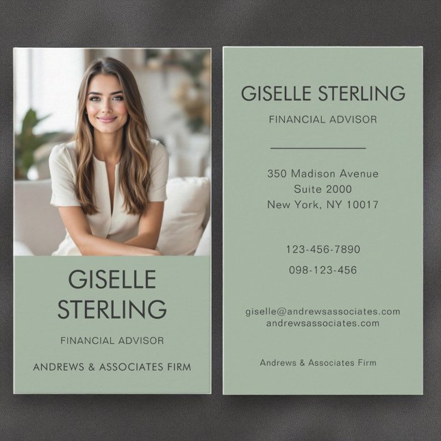 Tarjeta De Visita Asesor financiero Sage Green Professional Photo (Subido por el creador)