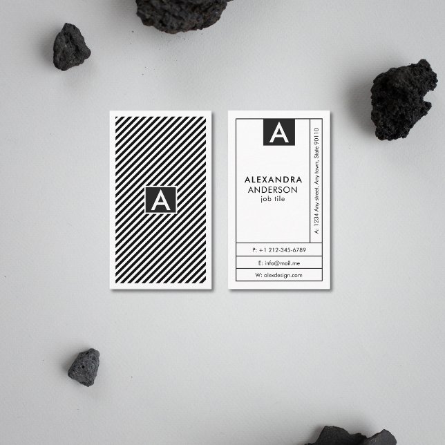 Tarjeta De Visita Bandas modernas monograma negro y blanco mínimo (Modern Monogram Black and White Stripes Minimal Business Card)