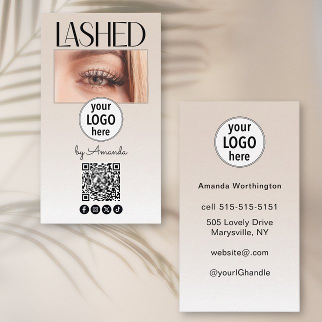 Tarjeta De Visita Beige Blush Lashed Logo QR Code Social (Subido por el creador)