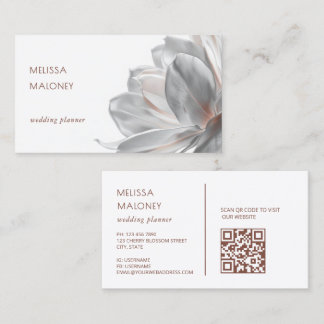 Tarjeta De Visita Blush Silver Magnolia White QR Code Business Card