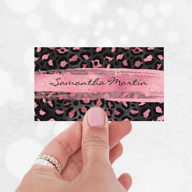 Tarjeta De Visita Brote de pincel de leopardo de Relieve metalizado  (Black and Pink Foil Leopard Spot Brush Stroke Business Card)